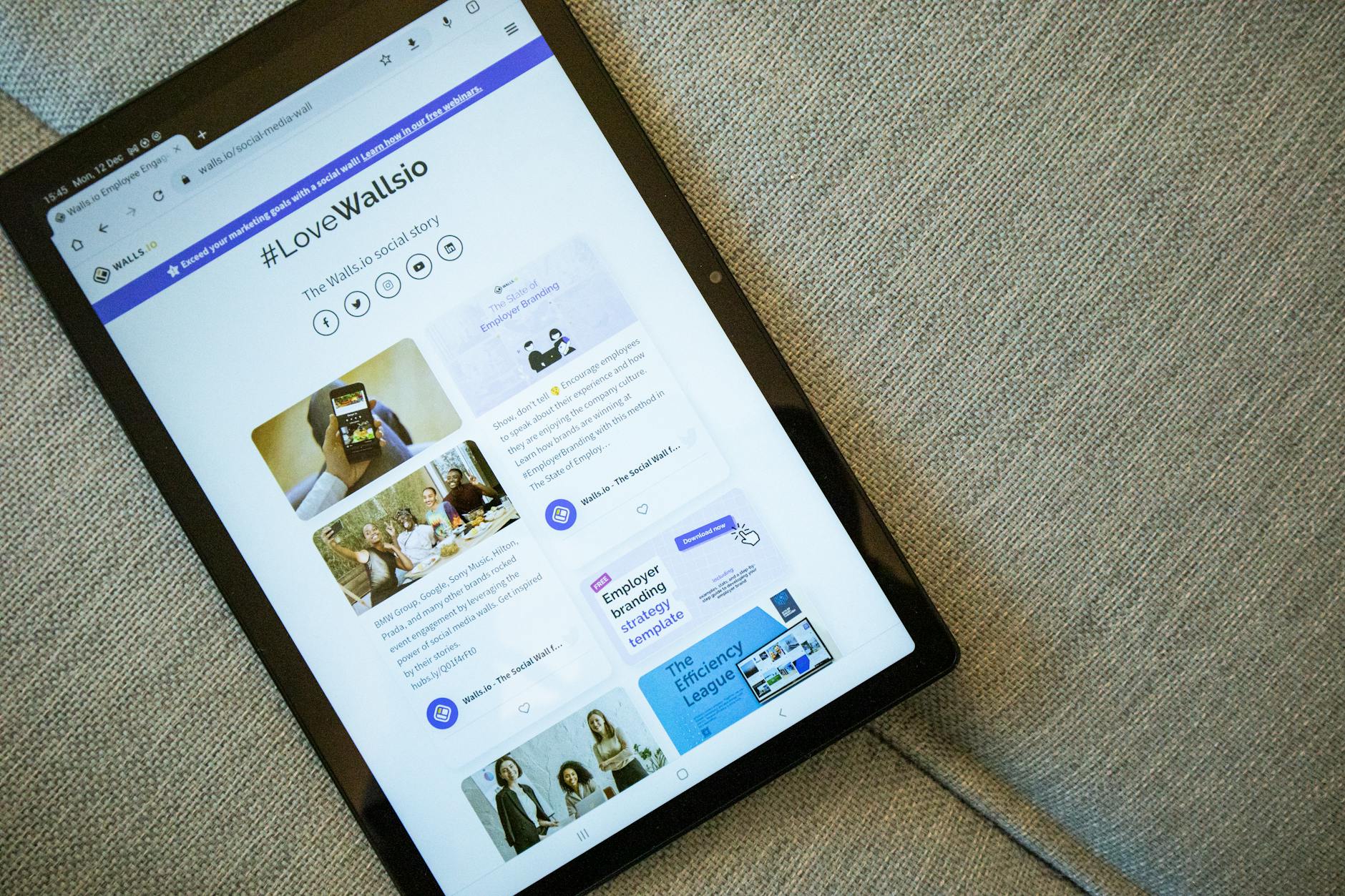 WordPress Gutenberg editor showing media upload options and blocks